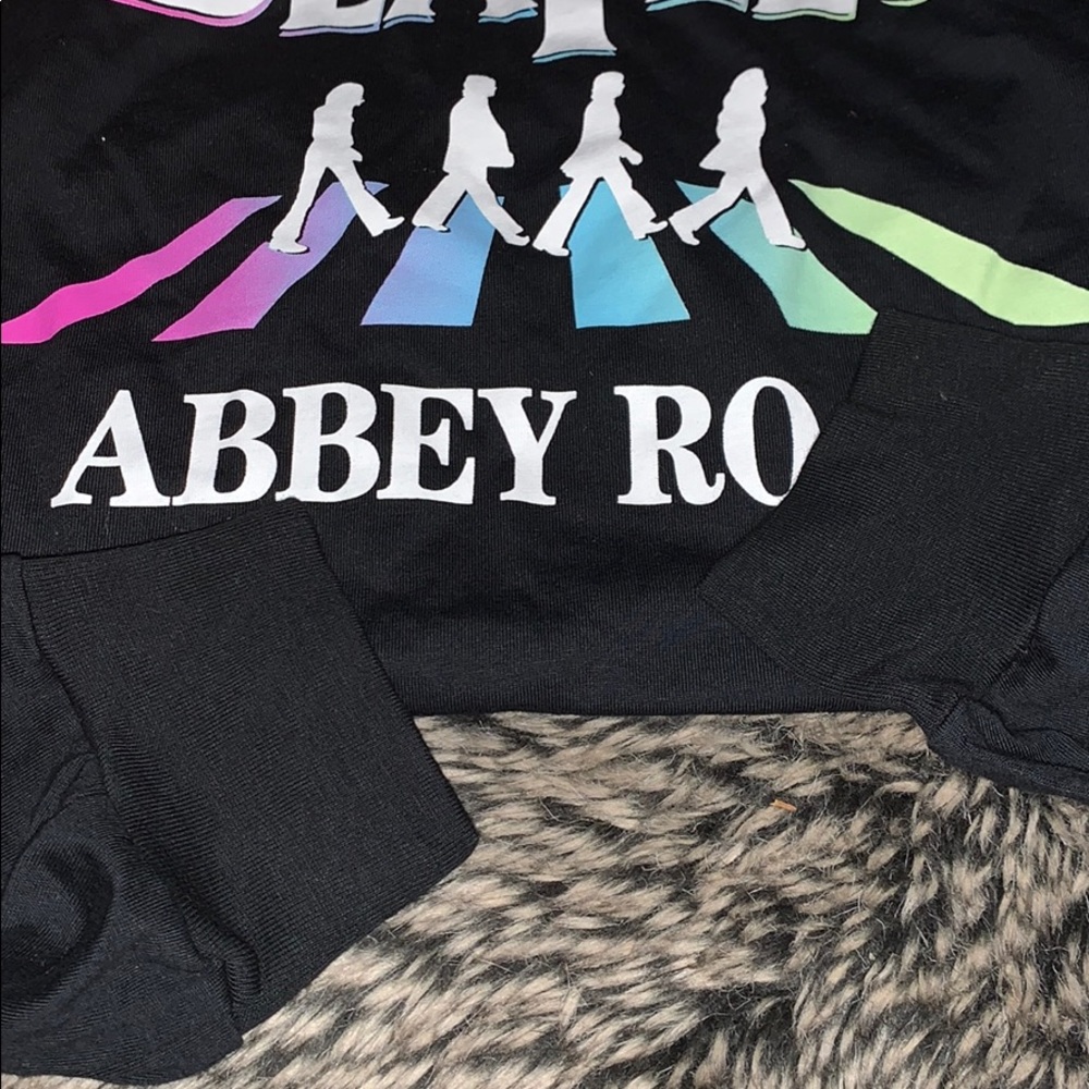 ❤️BEATLES CROP TOP❤️Size Med❤️New W/Tags❤️ - Picture 5 of 6